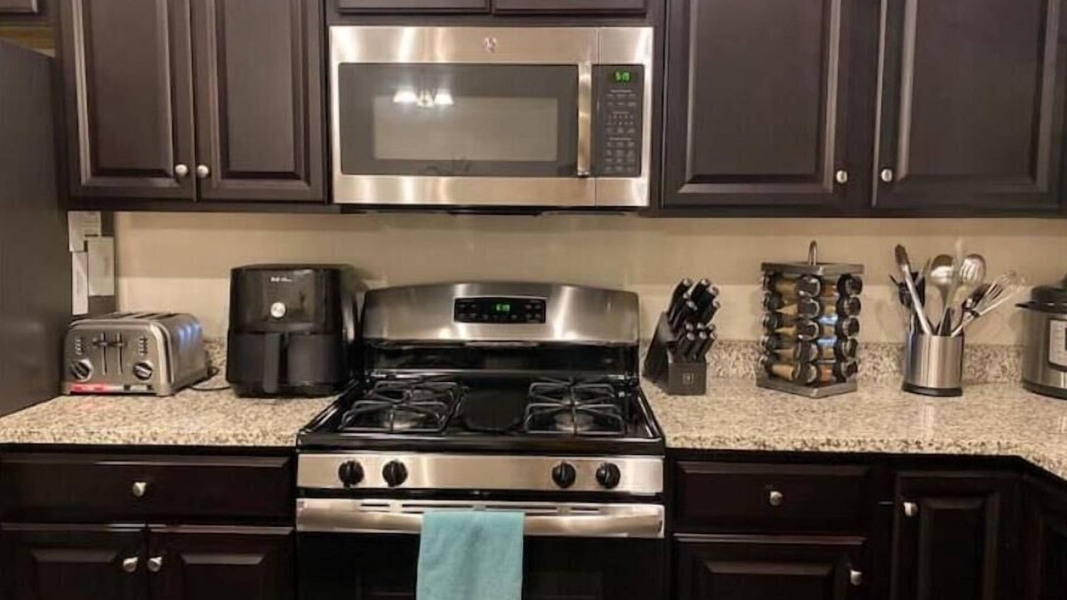 St. Charles House | Family Friendly Home near DC