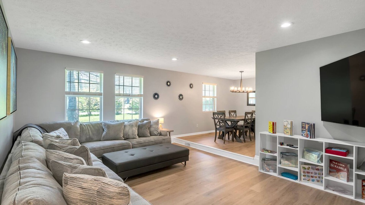 Mason House | Family Friendly Home Near Kings Island, Great Wolf, Tennis, Golf, and More!