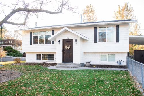 Orem House | Family Friendly Home - Utah Valley Sanctuary
