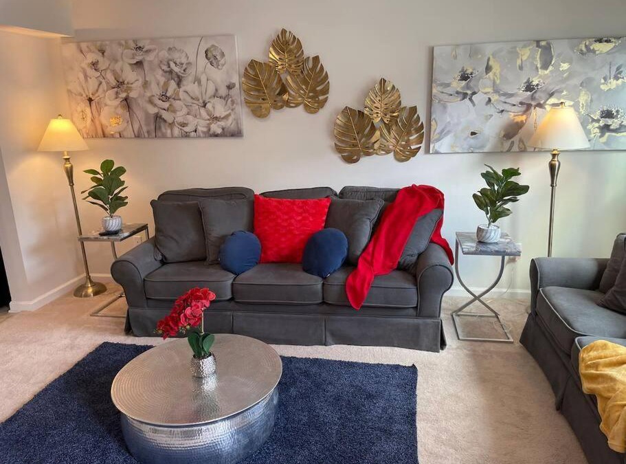 Parker Apartment | Family friendly home WiFi modern comfort