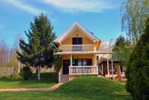 Nova Kapela House | Family friendly house with a swimming pool Nova Kapela, Slavonija - 17313