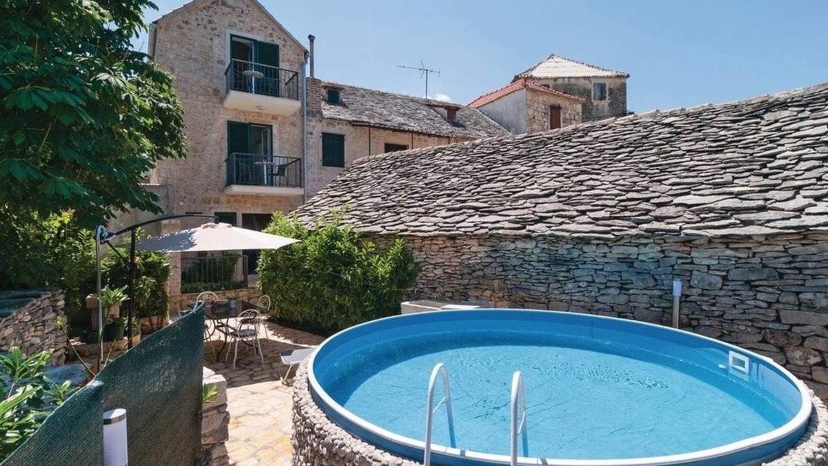 Skrip House | Family friendly house with a swimming pool Škrip, Brač (K-15100)
