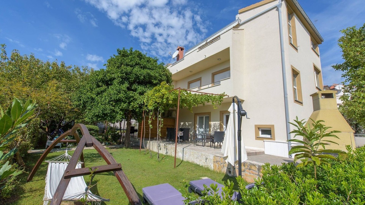 Kastel Stafilic House | Family-friendly villa, only 150m to the child-friendly beach