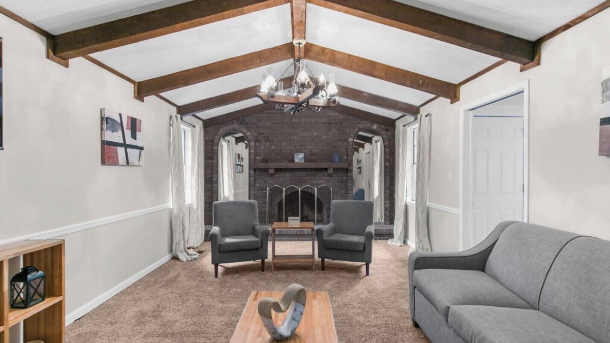 Forestdale House | Family Friendly in Forestdale