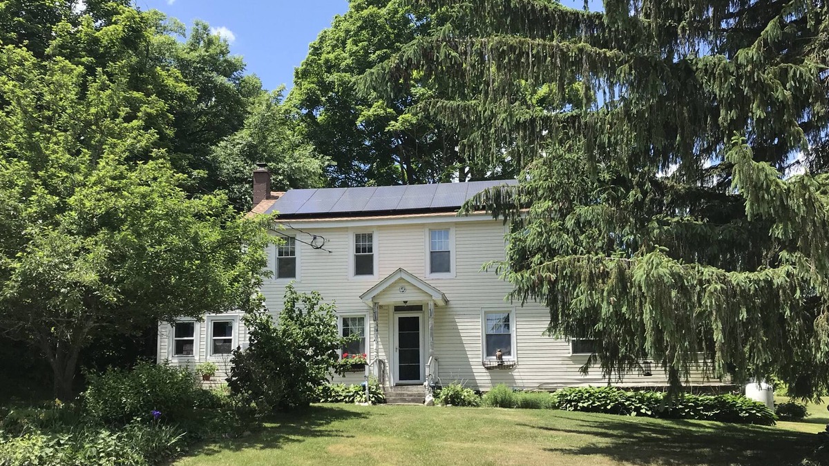 Craryville House | Family friendly. In nature & all things Berkshire. Equidistant Hudson/GtBarr,MA