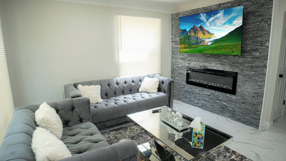 Birmingham House | Family-Friendly Luxury House Near City Center – Birmingham