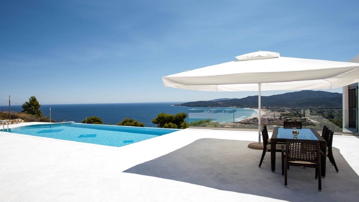 Sarti Villa | family-friendly, luxurious villa with pool