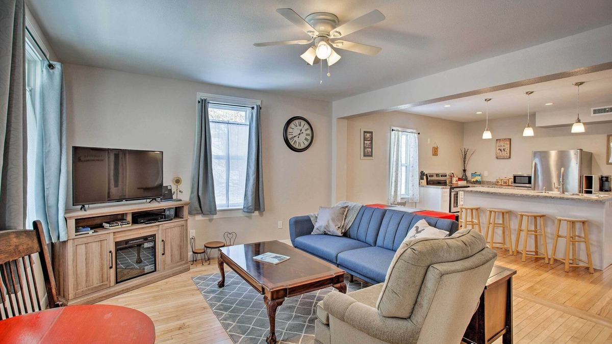 Menomonie Apartment | Family-Friendly Menomonie Retreat: Walk to Town!