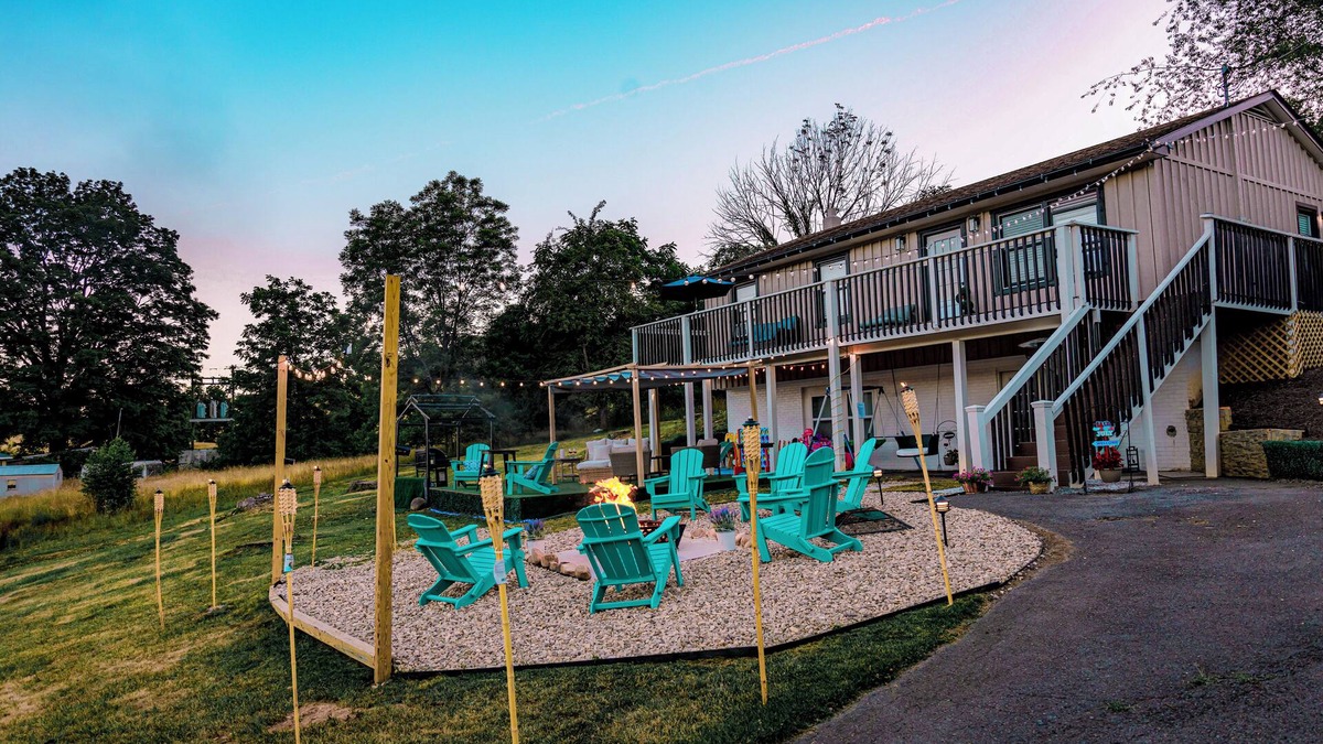 Valley Springs House | Family friendly mountain view, modern retreat.