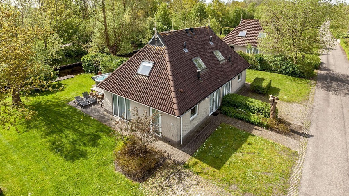Eernewoude House | Family-Friendly Nature Stay