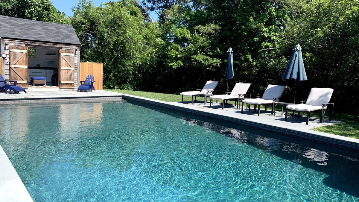 West of Town House | Family Friendly Oasis: Private Acre, Heated Pool, Bikes, Walk to Town & Brewery