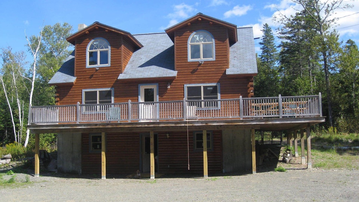 Greenville House | Family Friendly, quiet AND convenient to all that Moosehead has to offer!
