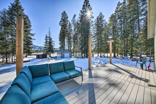 Sagle House | Family-Friendly Sagle Vacation Rental with Deck