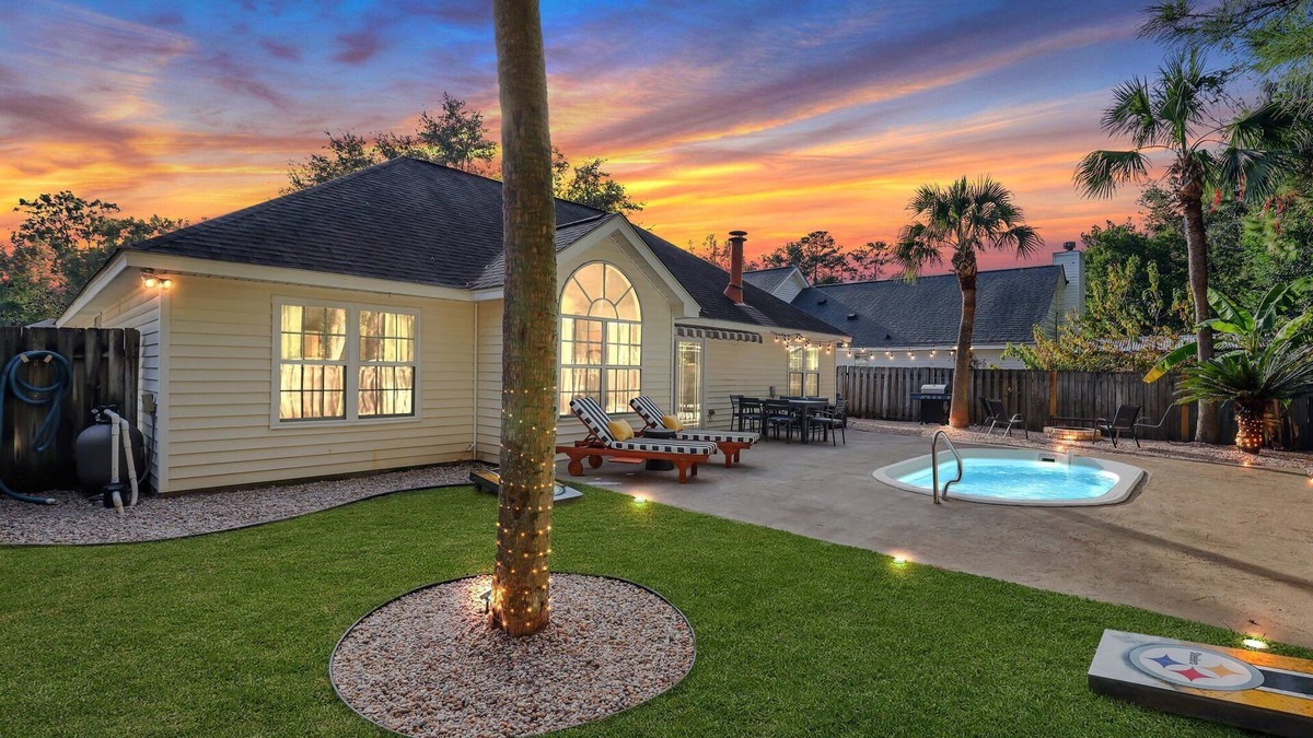 Savannah House | Family-Friendly Savannah Home Pool, Fire Pit, Game Room