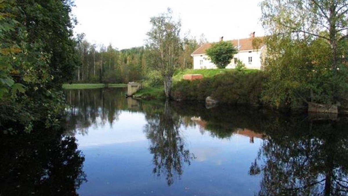 Marieholmsbruk House | Family Friendly Cottage by the Lake in Småland – Perfect for Large Groups SE06078