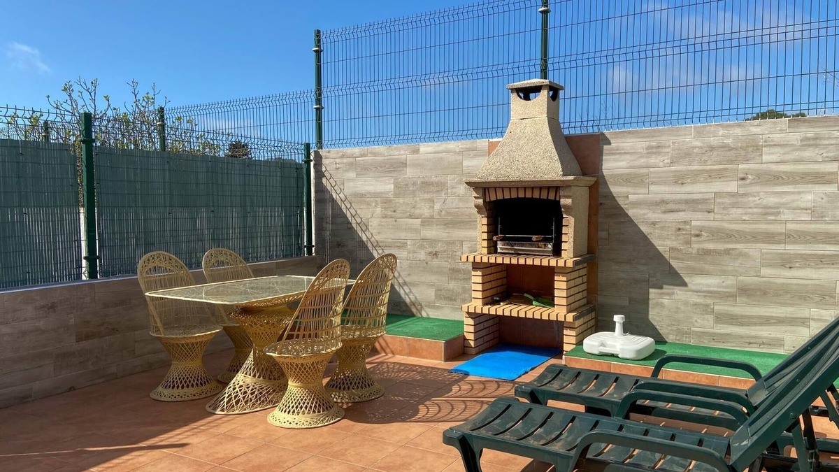 Igreja Nova Villa | Family-Friendly Semi-Detached House in Aljezur