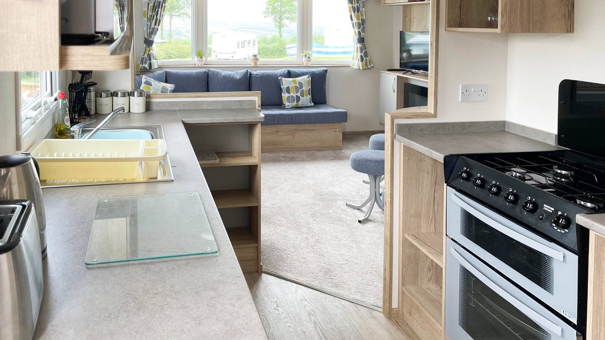 Widemouth Bay House | Family friendly static caravan (Arizona) near Bude