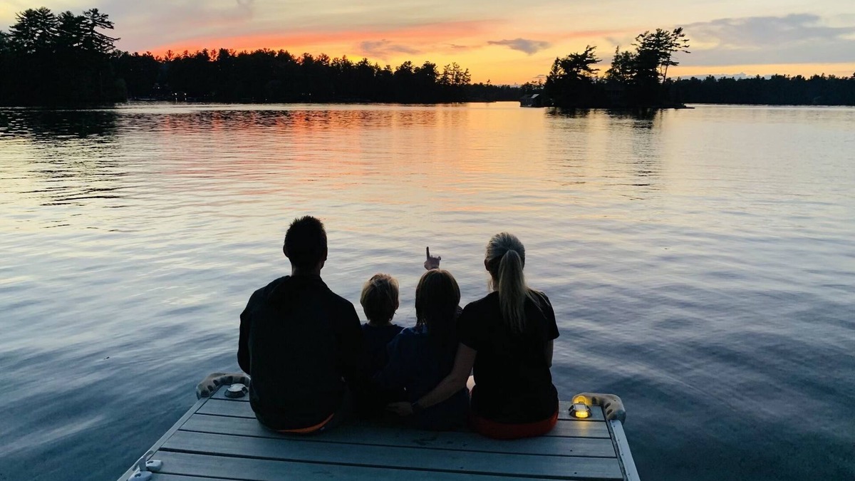 Douro-Dummer Cottage | Family Friendly Stoney Lake Cottage