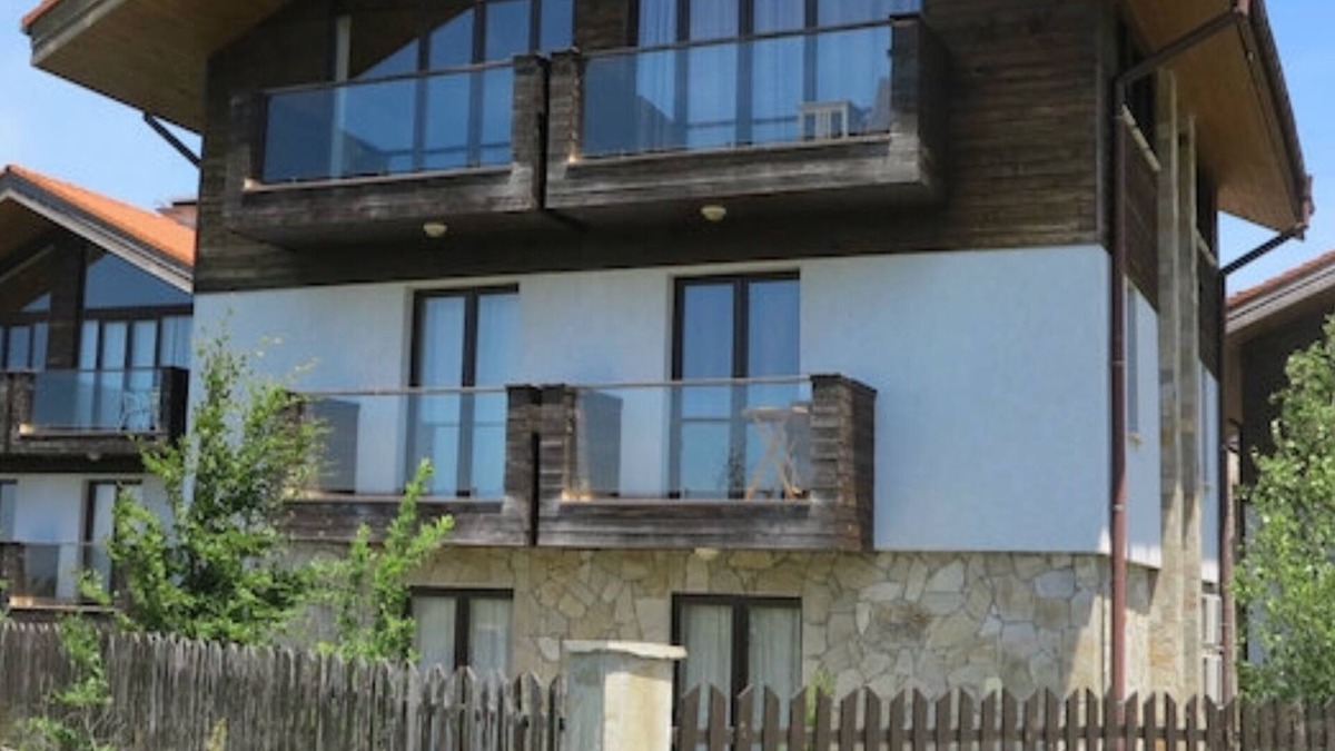 Borovets Ski Chalet | Family friendly stunning ski chalet, 4 bedrooms, 3 bathrooms, Hot Tub, free Wifi
