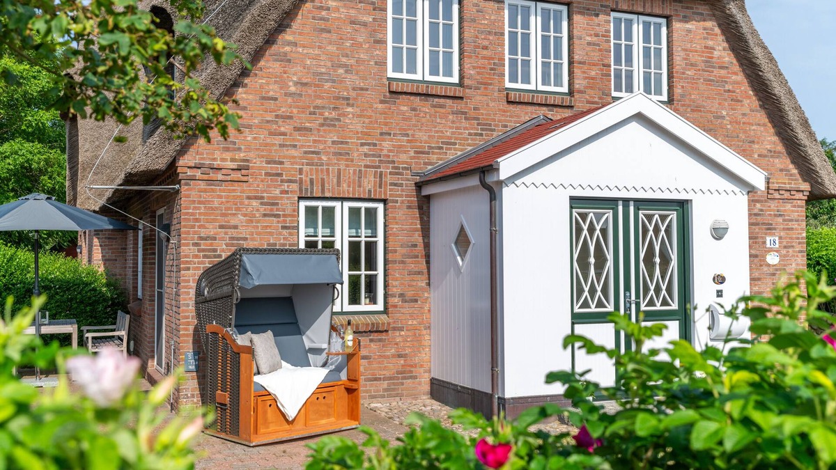 Großdunsum House | Family friendly * thatched roof house in Dunsum on Föhr