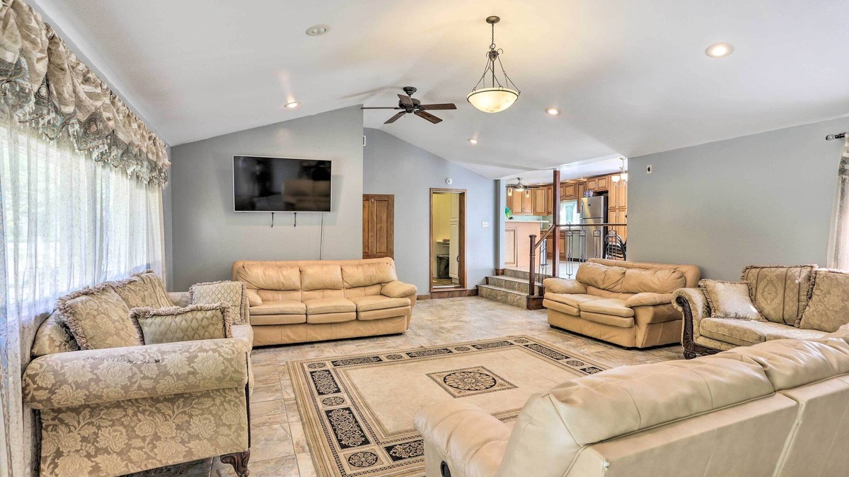 Toledo House | Family-Friendly Toledo Retreat w/Spacious Yard!