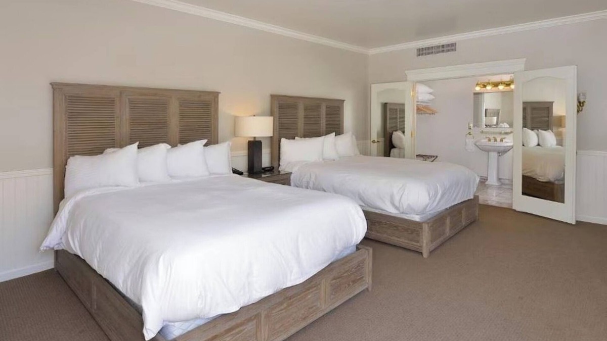 Santa Rosa Hotel | Family-Friendly Two Double Queen Suite Offering Wine Country Style + Comfort