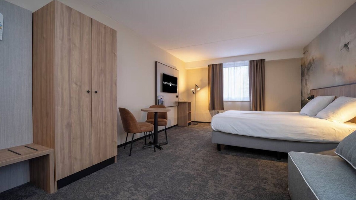 Arcen Hotel | Family-Friendly Unit Close to Brewery and Nature Free Breakfast