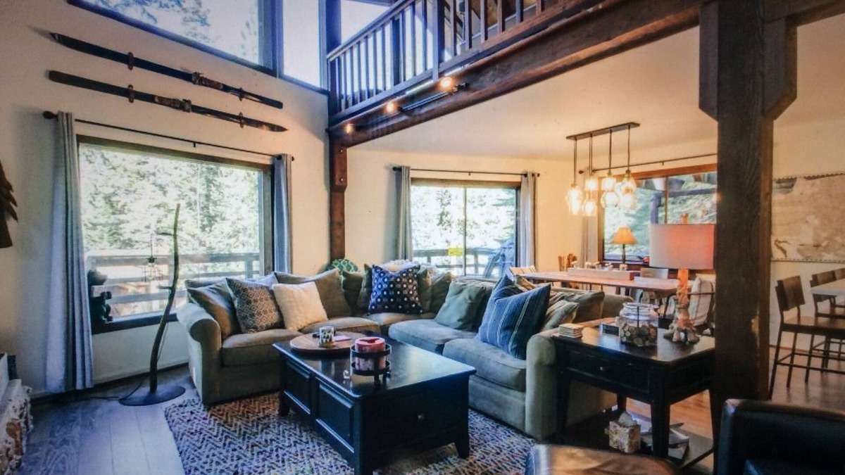 Kingswood Estates Cabin | Family-Friendly, Updated A-frame with Mountain Forest Views & Private Hot Tub