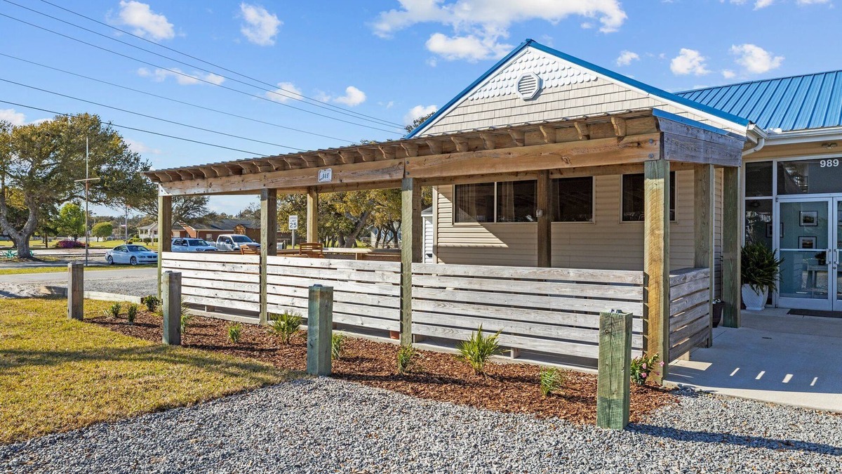 Harkers Island Apartment | Family friendly, 2 miles from Cape Lookout Ferry