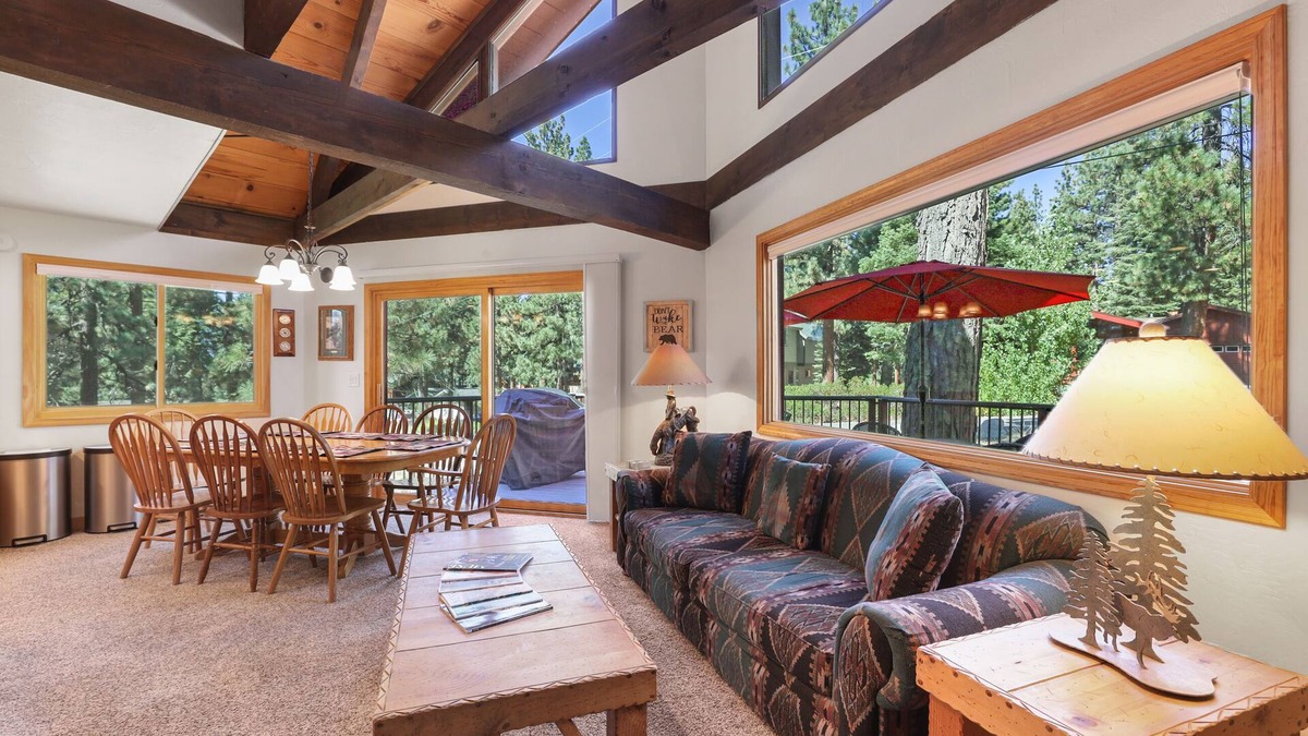 Montgomery Estates Cabin | Family Friendly-Great Location-AC Prestigious Neighborhood; 3 miles to lake