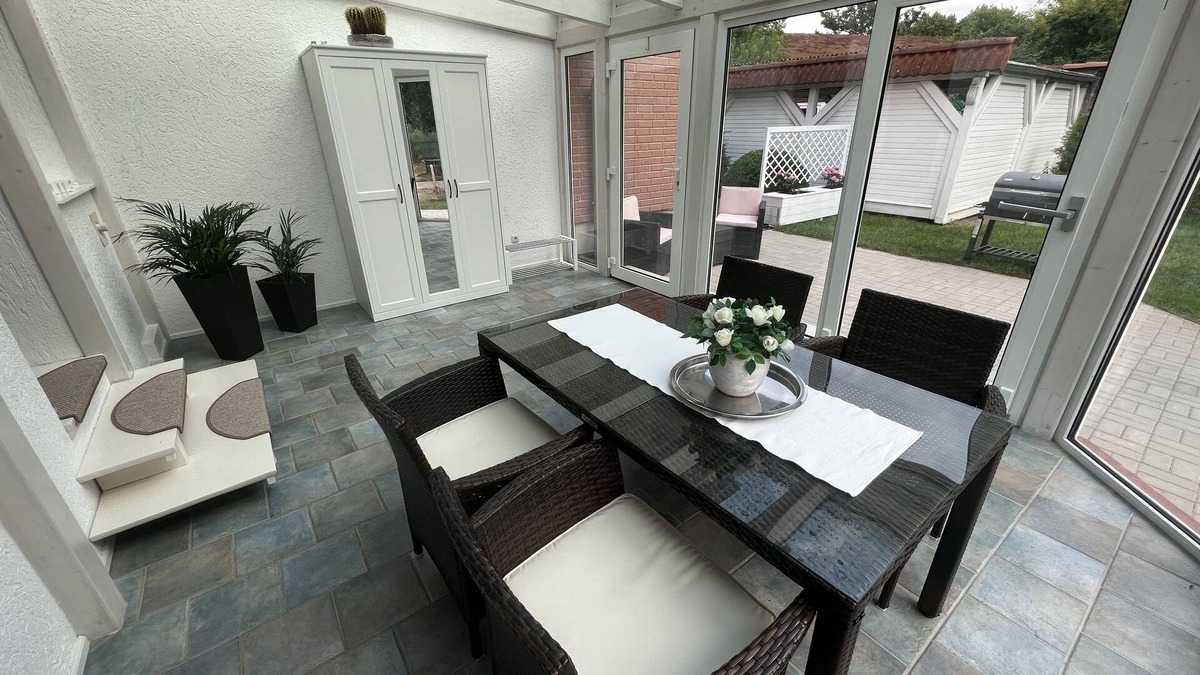 Badow Condo | Family-friendly vacation apartment with conservatory