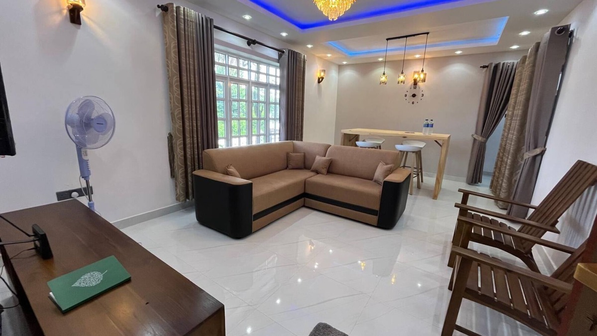 Katugastota Villa | Family-friendly Villa with Mountain view in Kandy