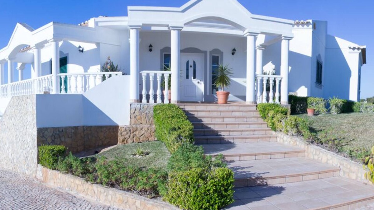 Castro Marim Villa | Family Friendly Villa with private pool, air conditioning, Wi-Fi, 11942/AL