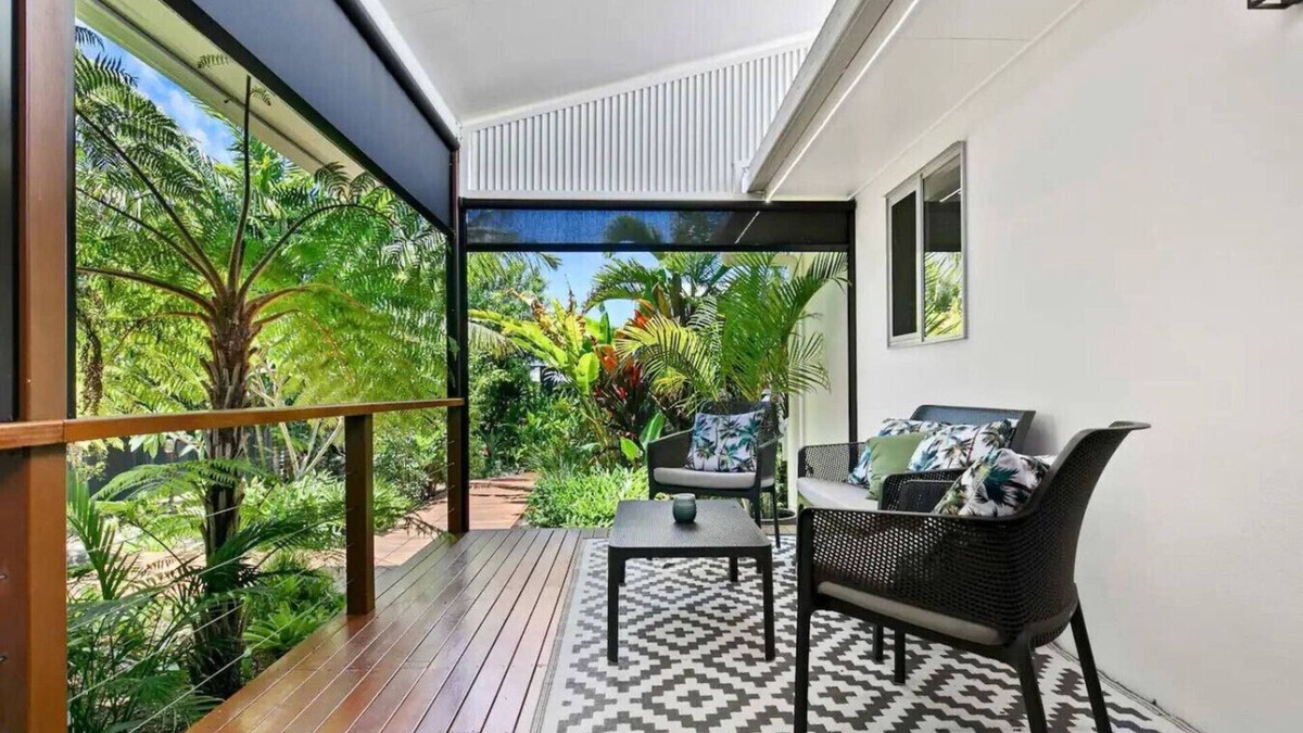 Point Vernon House | Family Friendly Walk to Beach