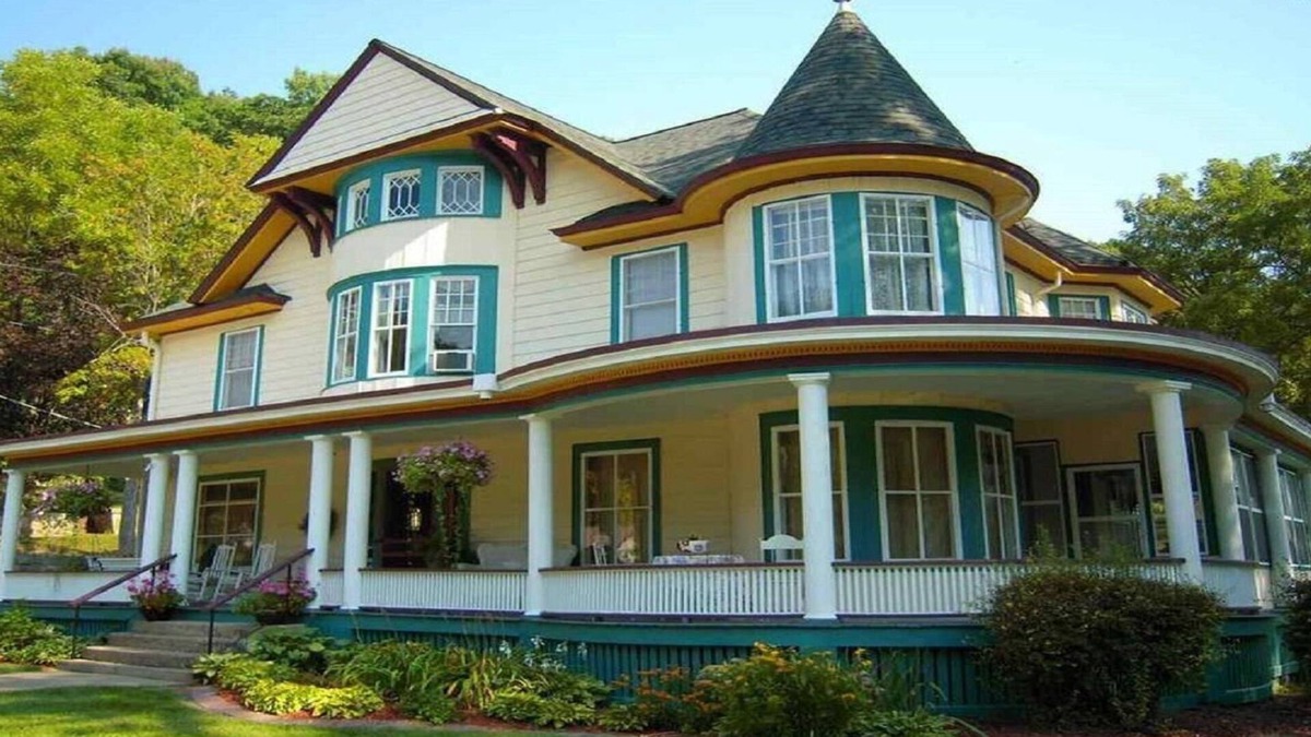McGregor House | Family & Friends Getaway! 4bed|4.5bath Victorian