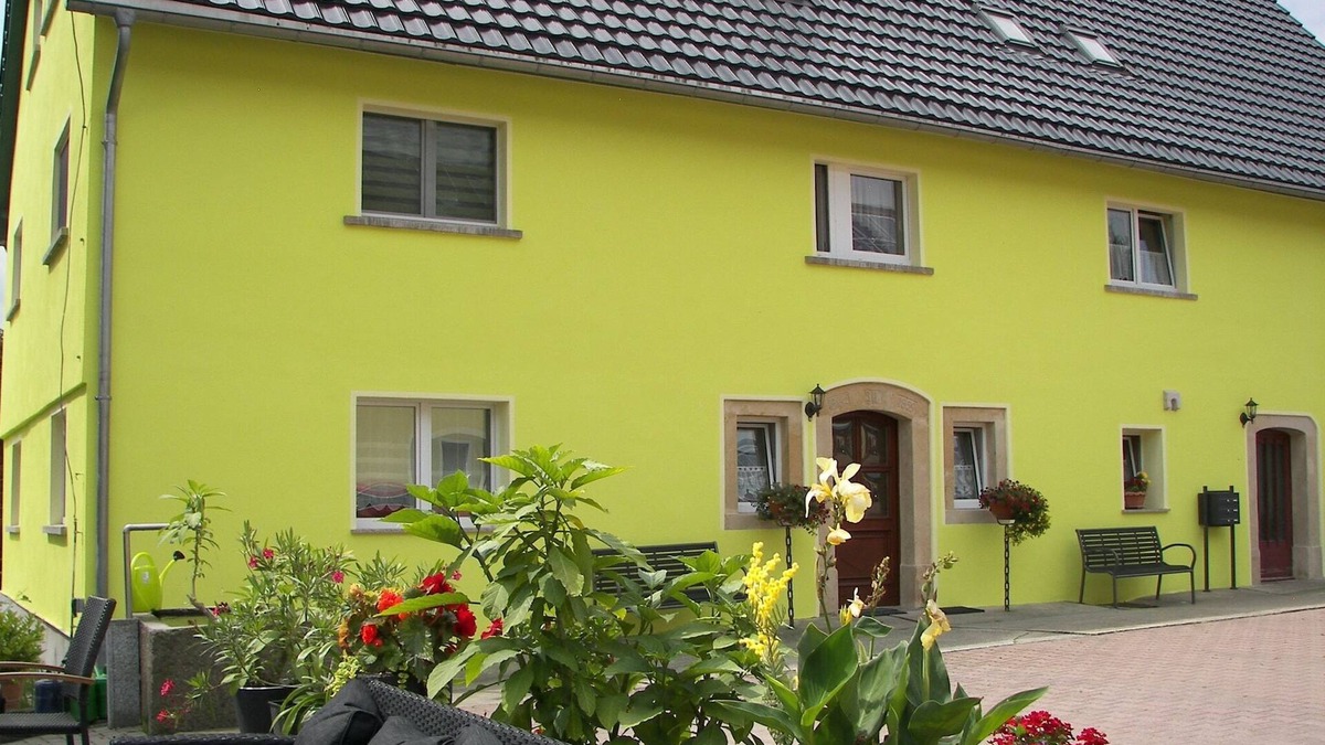 Lichtenhain Apartment | Family Fun in Lichtenhain