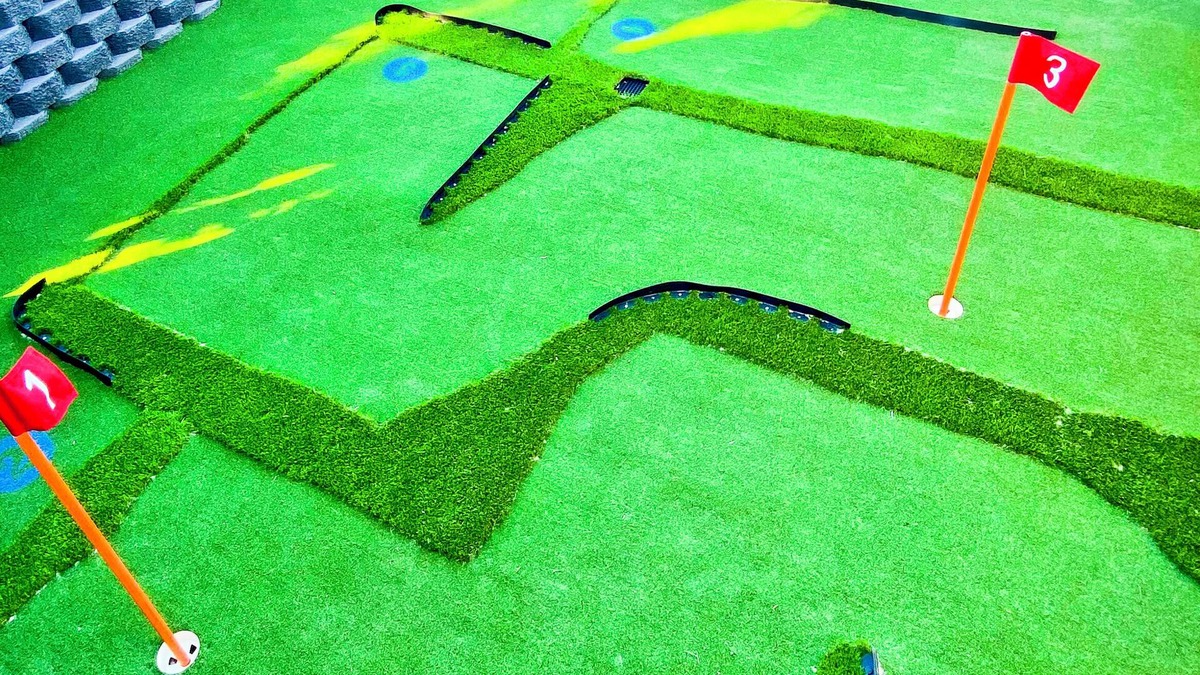 Aratula House | Family Fun Retreat in Aratula – Mini Golf, Games & More!