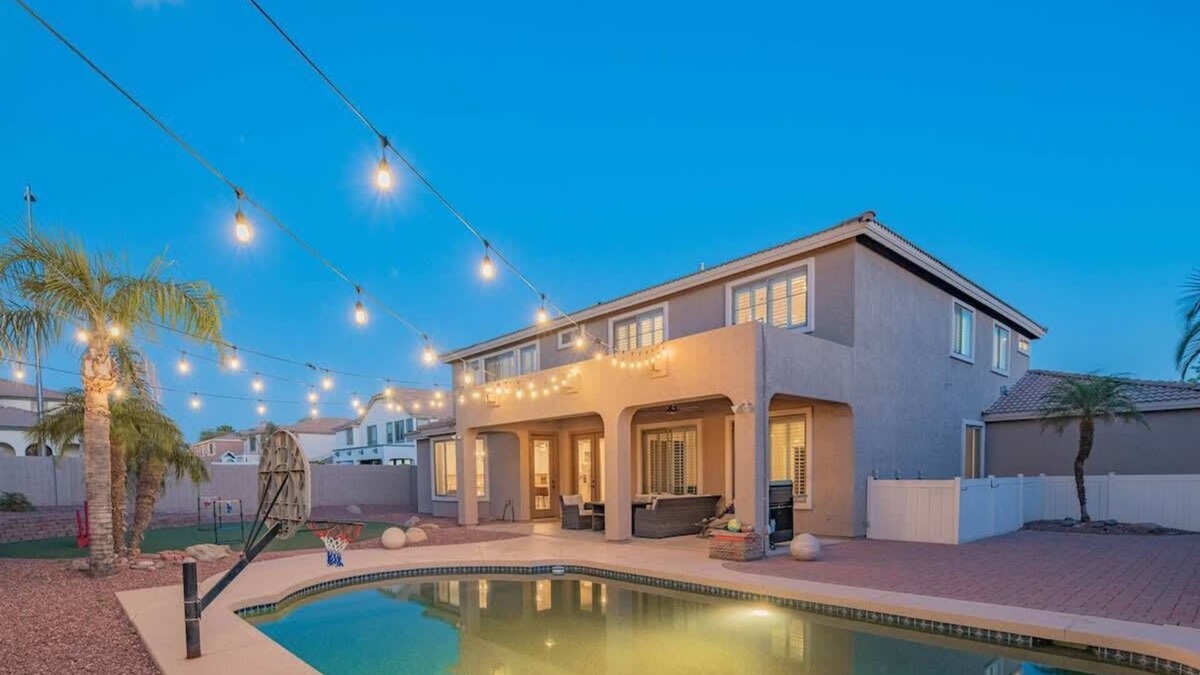 Mesa House | Family Fun Retreat, Mesa AZ w Pool