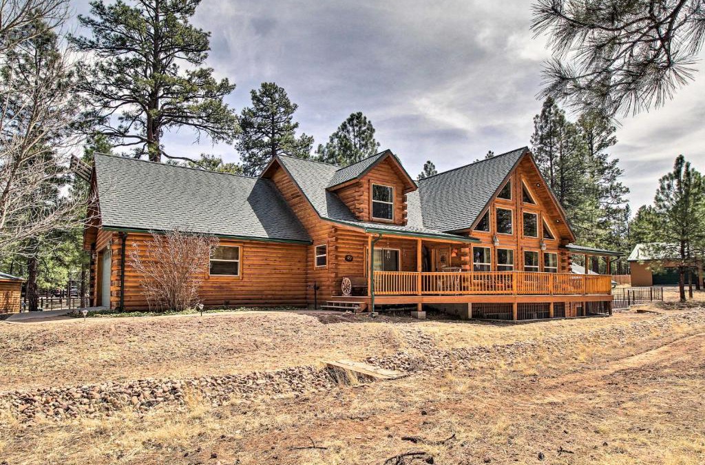 Heber House | Family Game Room Spacious Overgaard Cabin