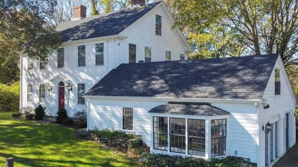 Portsmouth House | Family Getaway Bridal gathering Retreat 13
