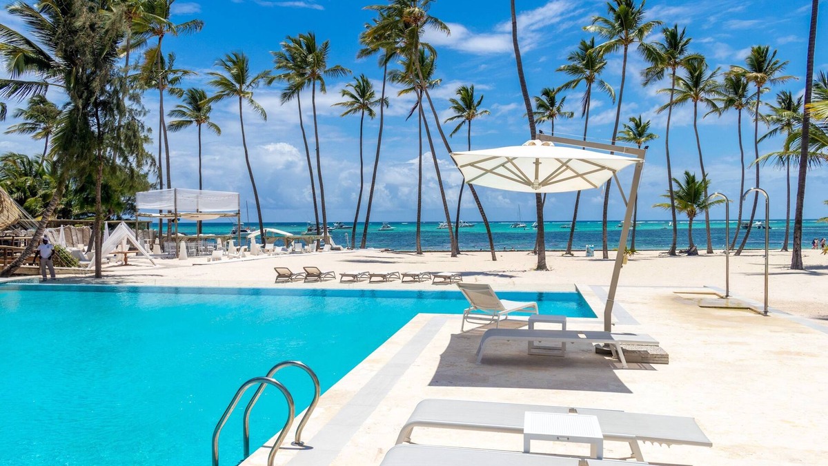 Bavaro Apartment | Family Getaway Condo Directly On The Beach - Pool & Gym Access