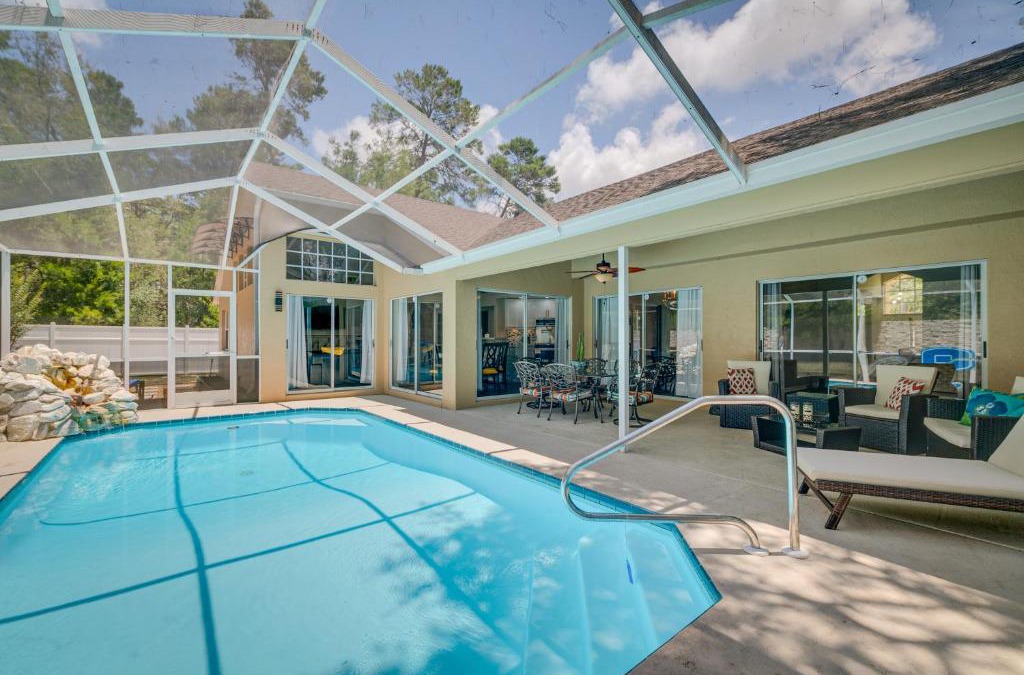 Berkeley Manor House | Family Getaway with Games and Pool in Spring Hill