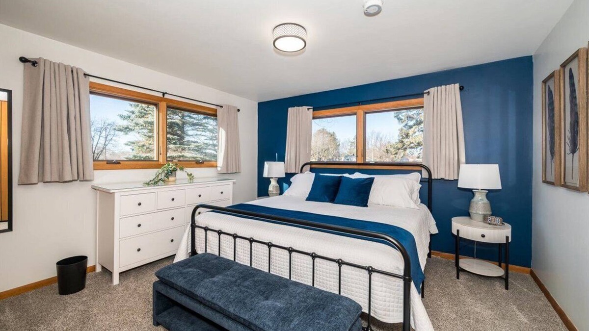 Superior House | Family, Group Friendly, Large Yard, Only 6 Miles To Duluth, MN! EV Charger