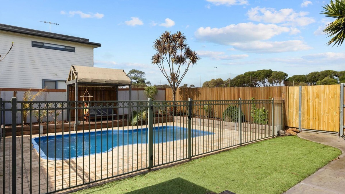 Newhaven House | Family Haven in Newhaven