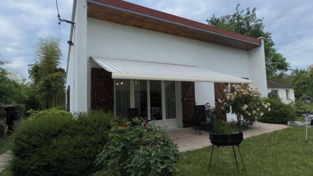 Nemours House | 🏡 Family haven with large enclosed garden - Whole house 3 bedrooms