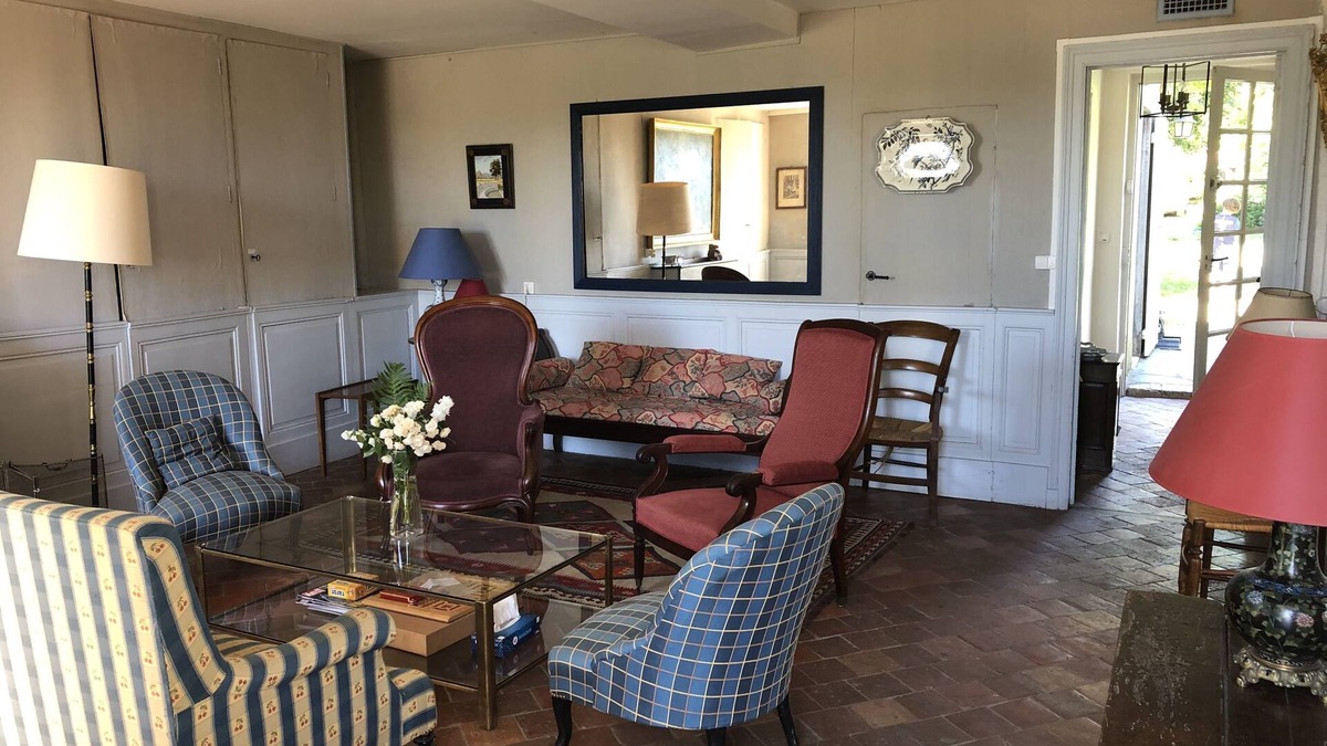 Chateauneuf-sur-Loire House | Family house overlooking the Loire