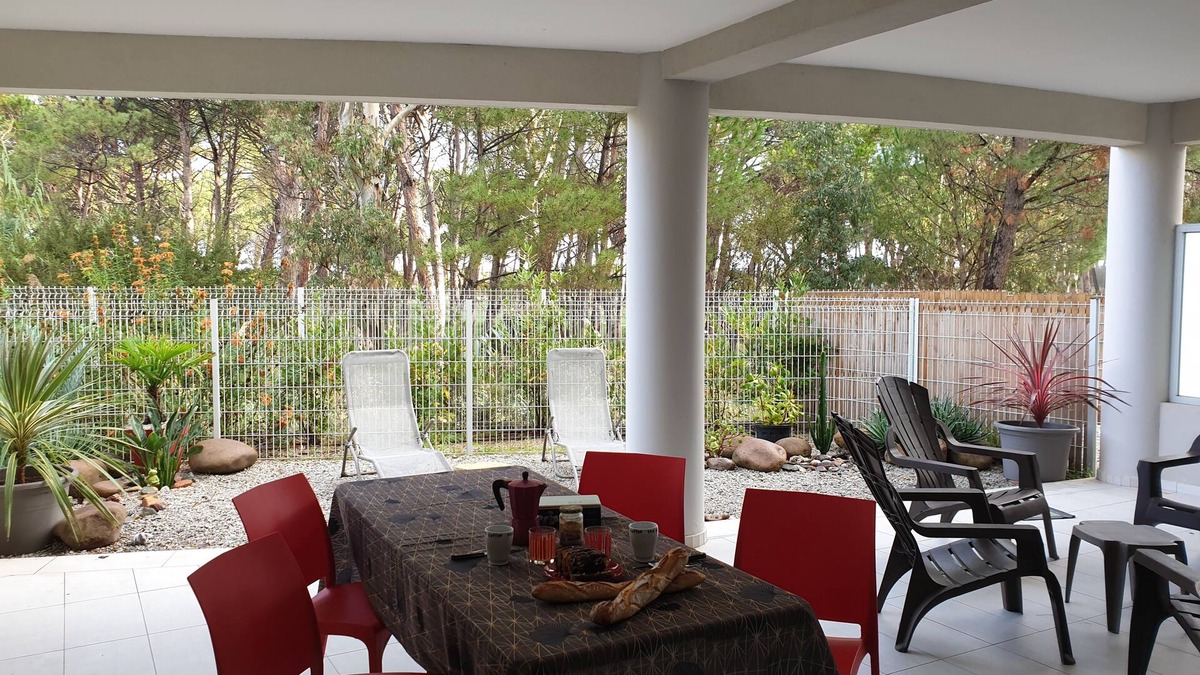 Calvi Apartment | FAMILY HOLIDAY AT THE WATER!