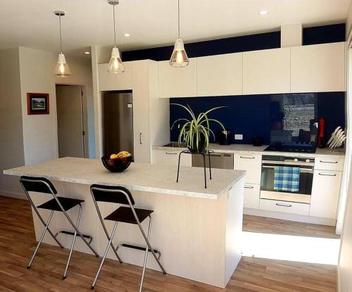 Lake Hawea House | Family Holiday Home- Lake Hawea Haven