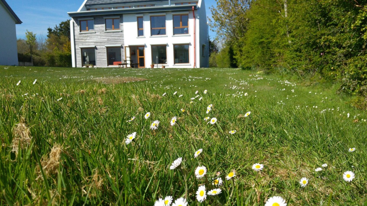 Cahore House | Family holiday home very close to the beach.