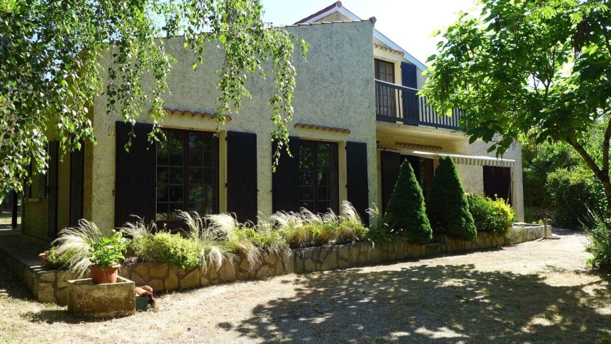 Lesparre-Medoc House | Family home 5mn from town center - 20mn from the ocean